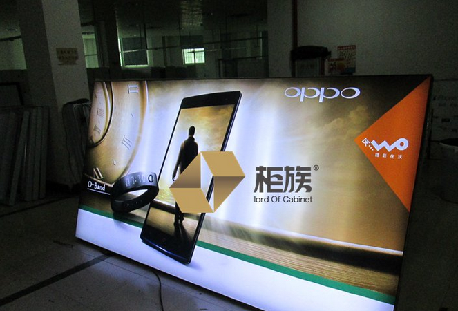 背光源燈箱:拉布燈箱中的導(dǎo)光板加工技術(shù)