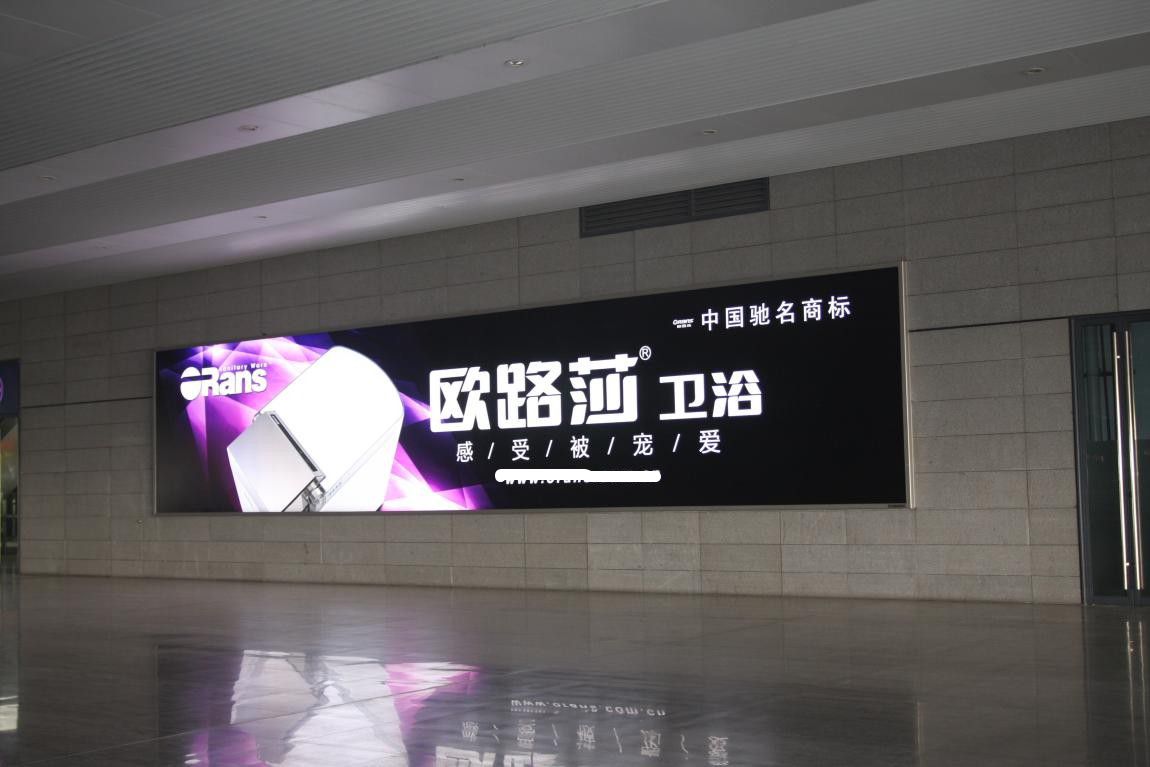　側開拉布燈箱： 鄭州諾語教你如何分辨發(fā)光字是哪種。